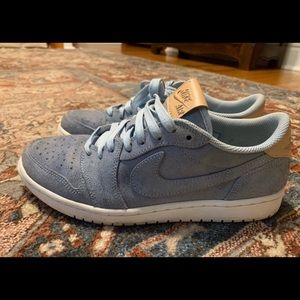 Air Jordan 1 Retro Low OG Premium 'Ice Blue'